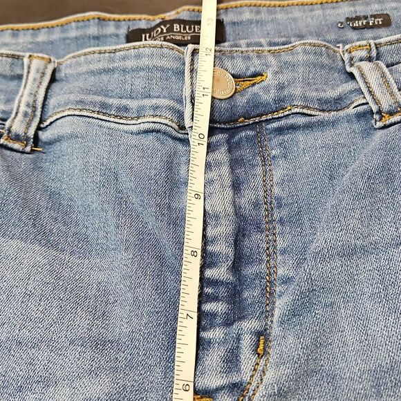 Judy Blue Womens Straight Fit Light Wash Jeans Size 20w Distressed Plus Size - Picture 8 of 9